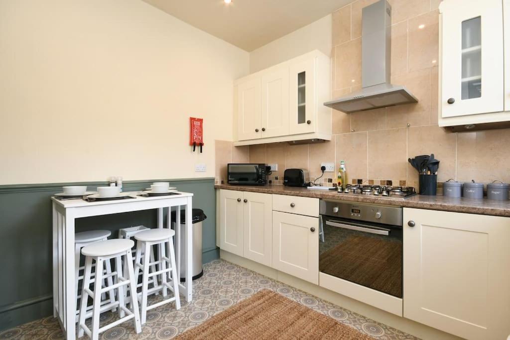 Cottage Style 3 Bedroom House - Close To City Centre & The Peaks Chesterfield Exterior photo